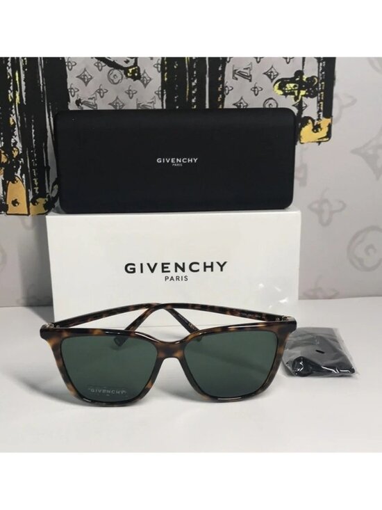 New Authentic Givenchy Tortoise Shell Sunglasses with Green Lenses GV7160/s